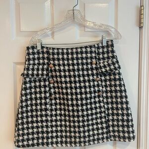 Chic Black and White Skirt